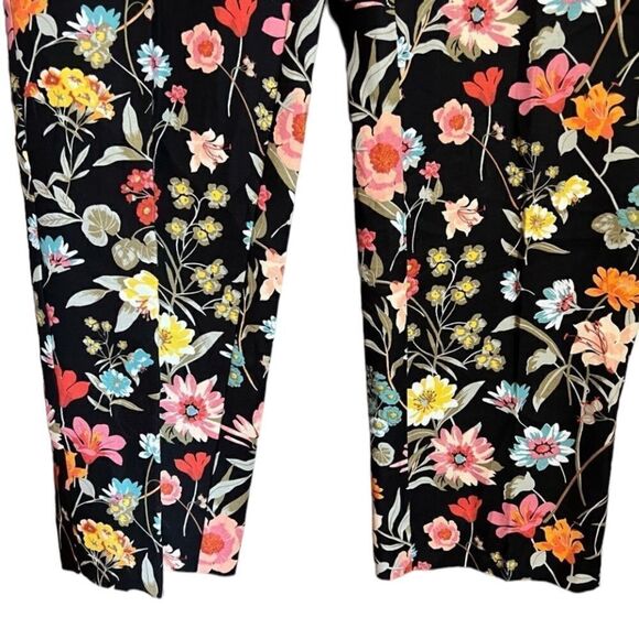 NWT! Loft floral patterned riviera pants - Picture 4 of 14